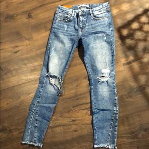 Zara Trafaluc US size 4 distressed jeans